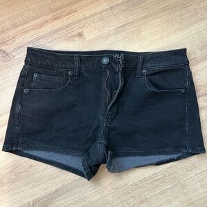 ✨AE Black Shorts